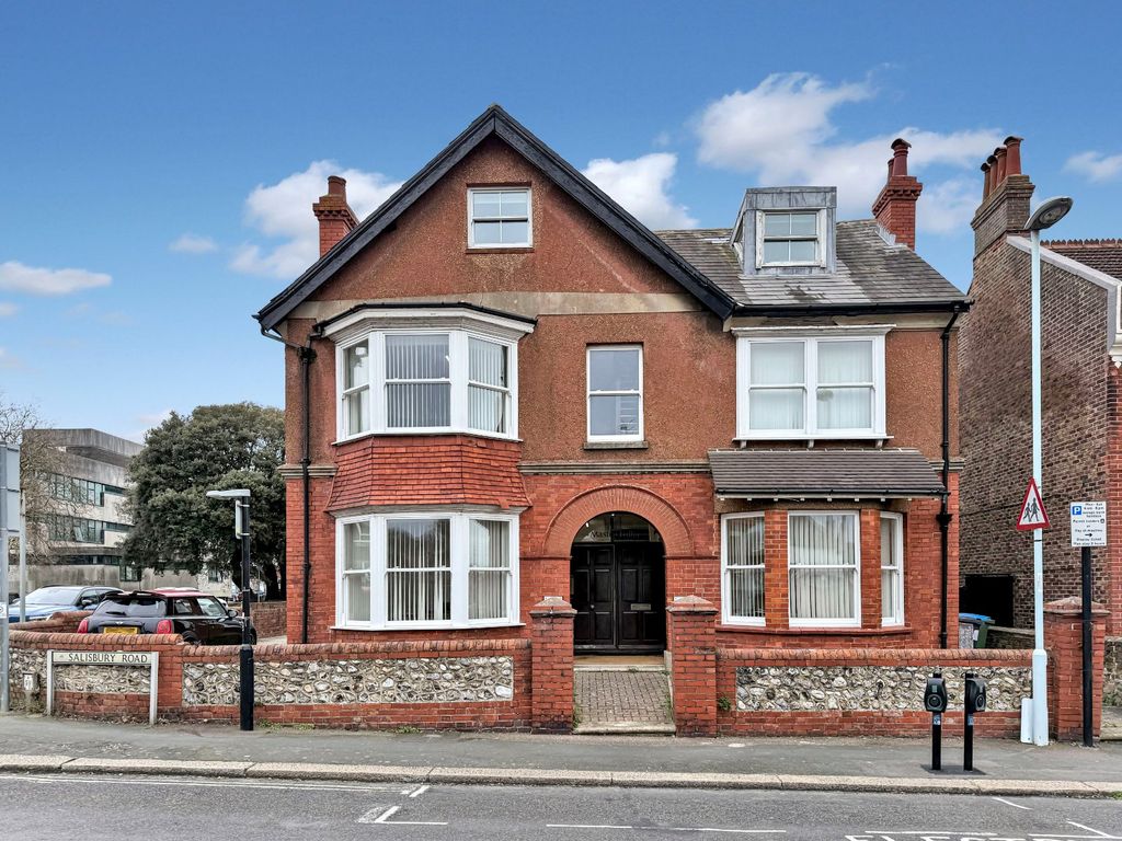 Property photo 1 of 14 Picture No. 06