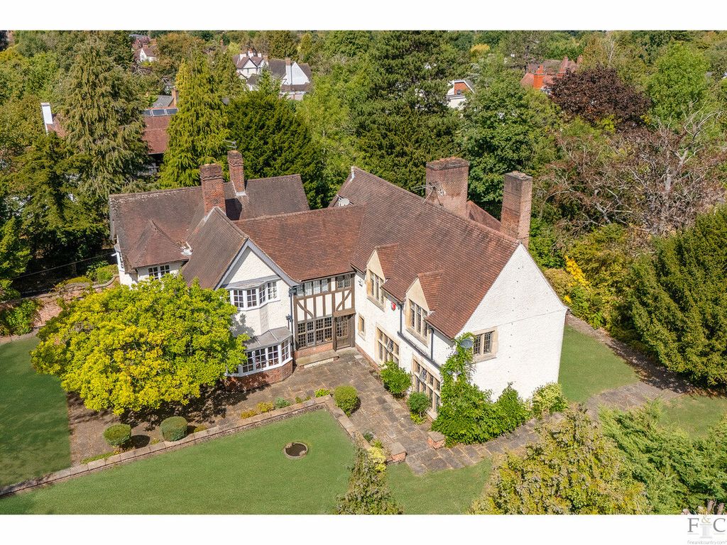 Property photo 1 of 33