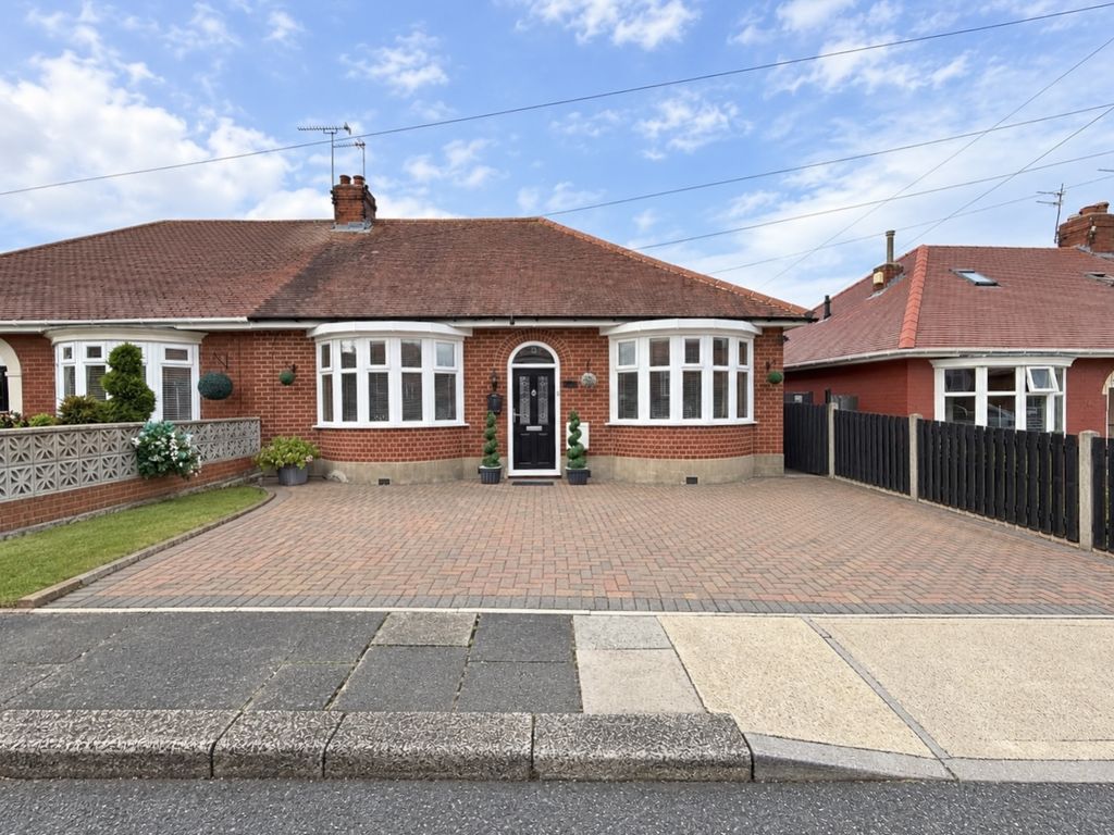 Property photo 1 of 20 A0221F2E-Cf17-4Dfd-8845-8F34B3Ffbd5B