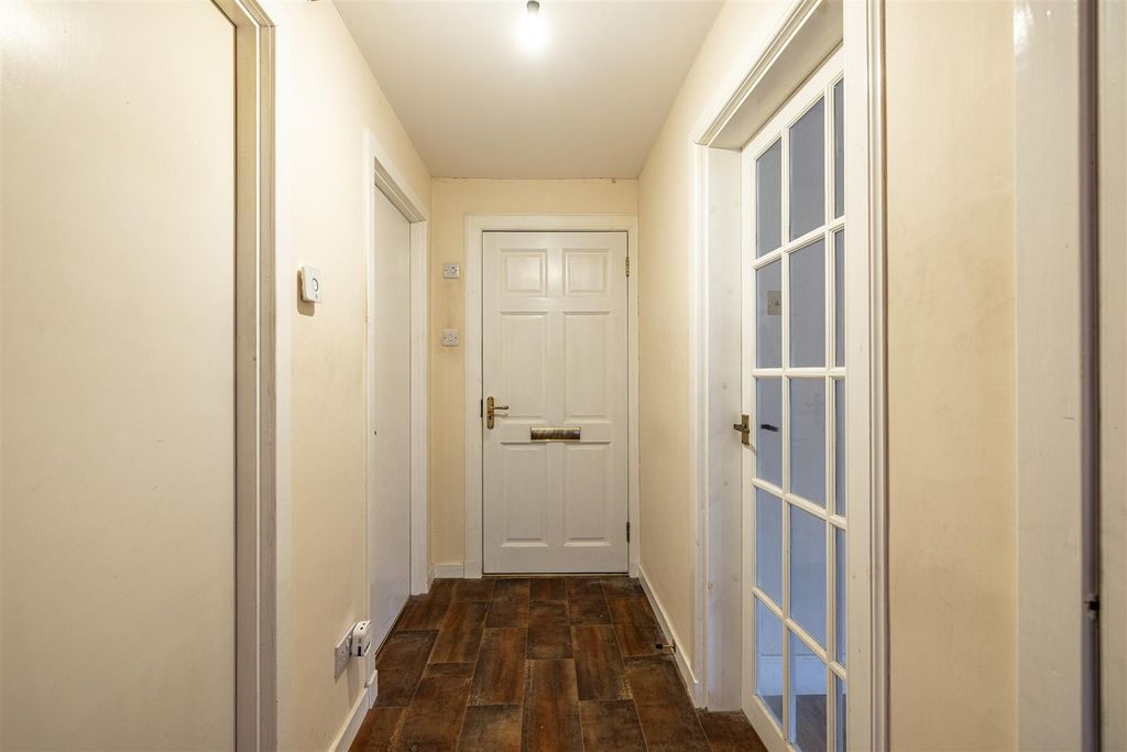 Property photo 2 of 15 45 Wilderhaugh Galashiels 09.Jpg