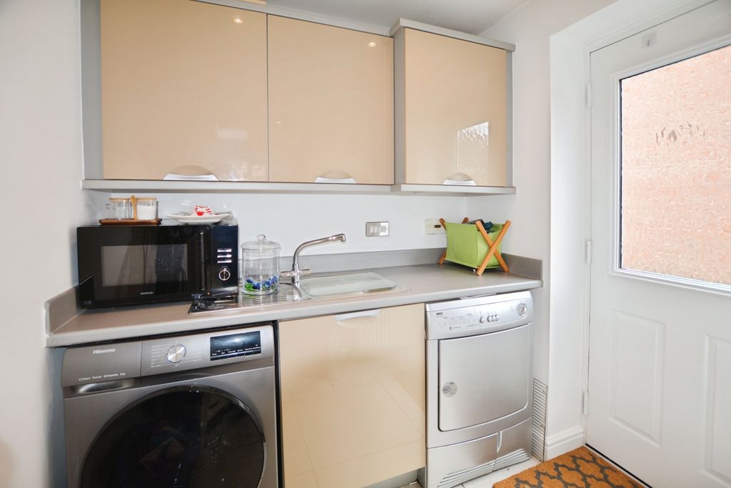 Additional image 7 of 5 bed detached house for saleGilbert Way, Fernwood NG24