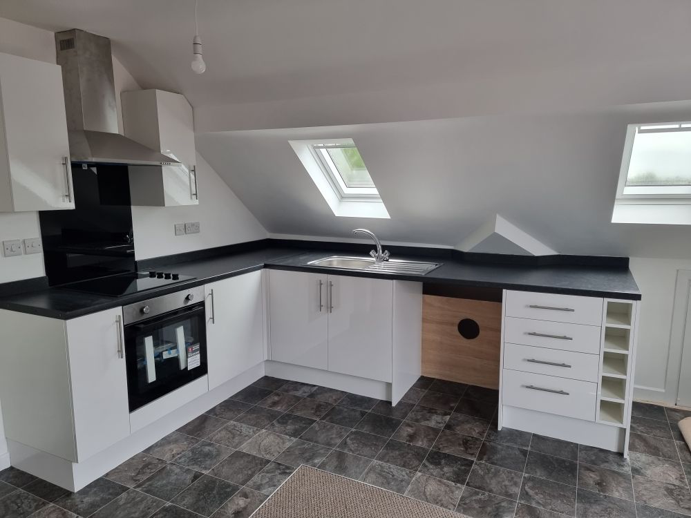 Property photo 1 of 4 Fitted Kitchen