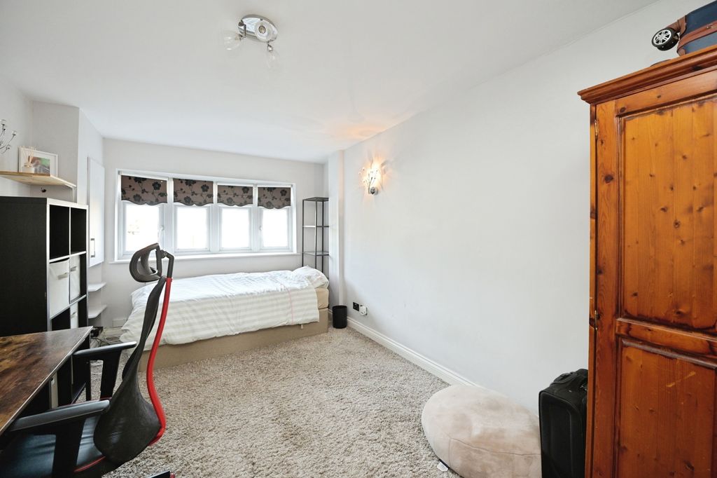 Property photo 3 of 13 Pbox-Img.Jpg