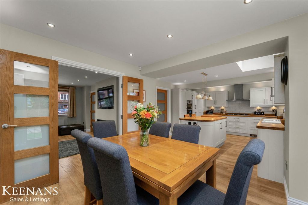 Property photo 3 of 52 1.Jpg