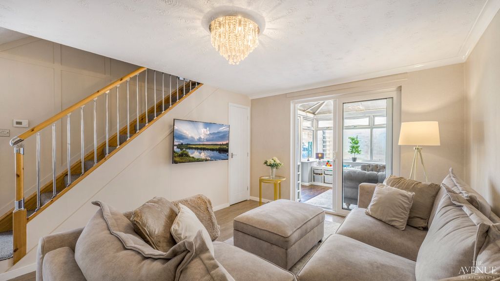 Property photo 2 of 24 4277514