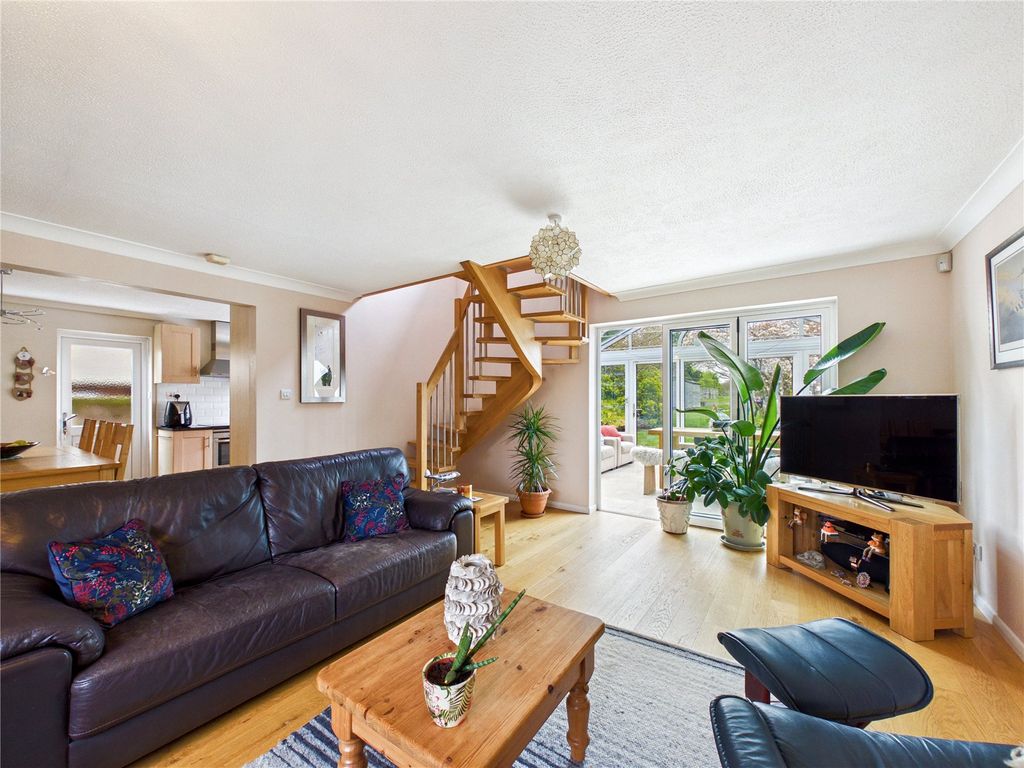 Property photo 3 of 35 Picture No. 28