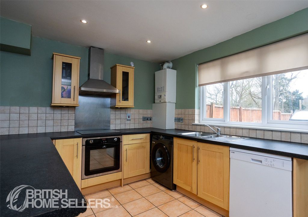 Property photo 2 of 39 Picture No. 30