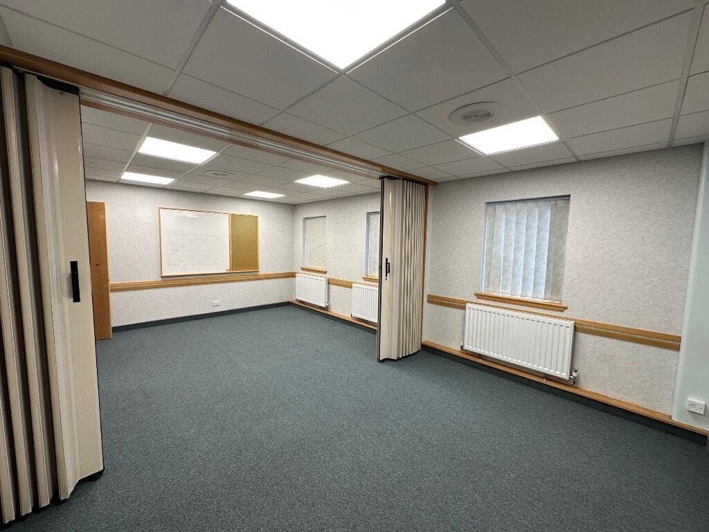 Property photo 3 of 6 99610_Tpc709_Img_16_0000.Jpeg