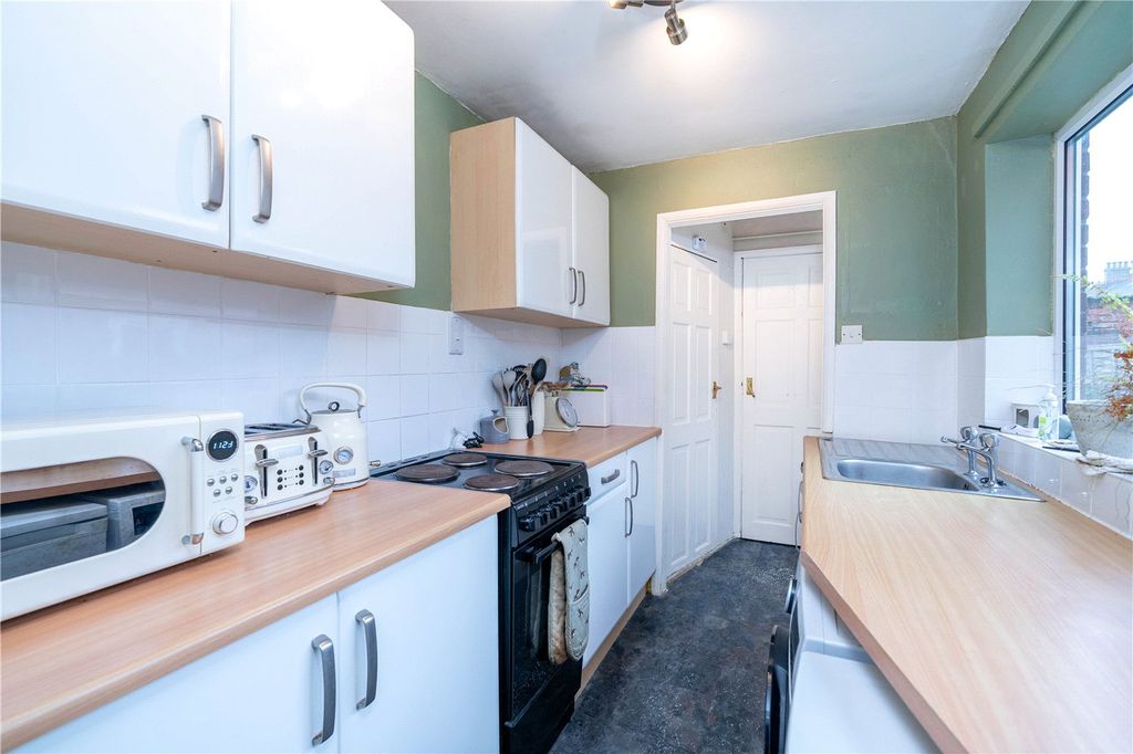 Property photo 3 of 15 Picture No. 04