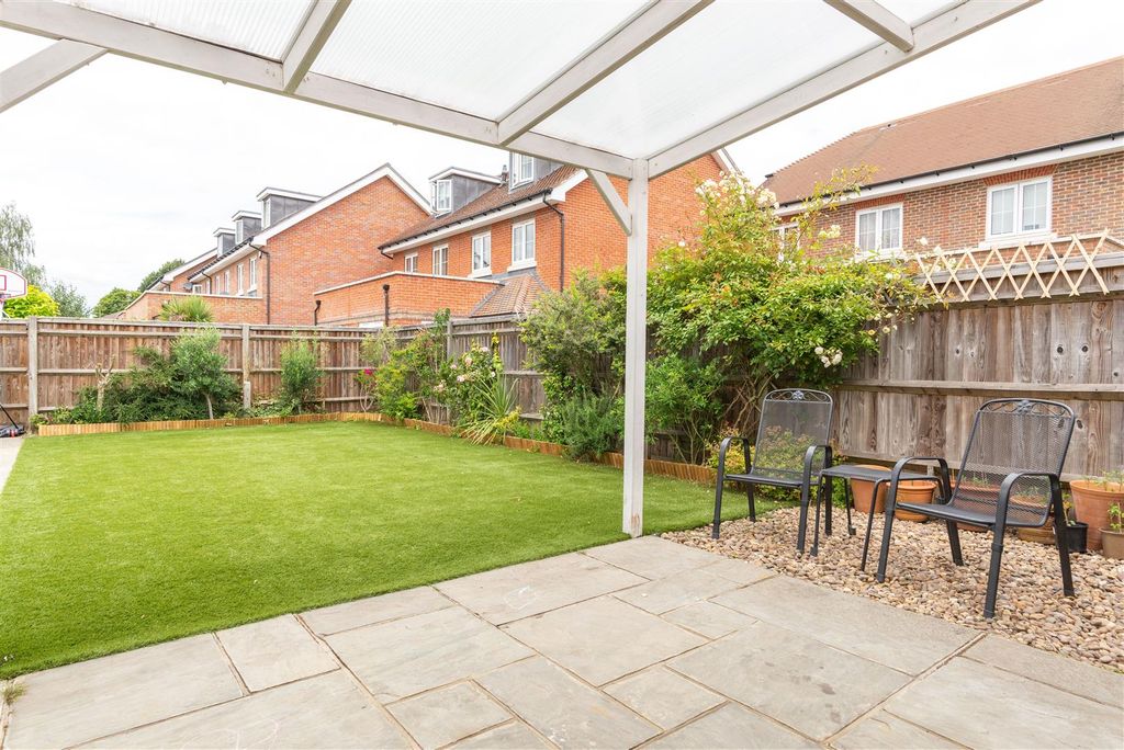 Property photo 2 of 16