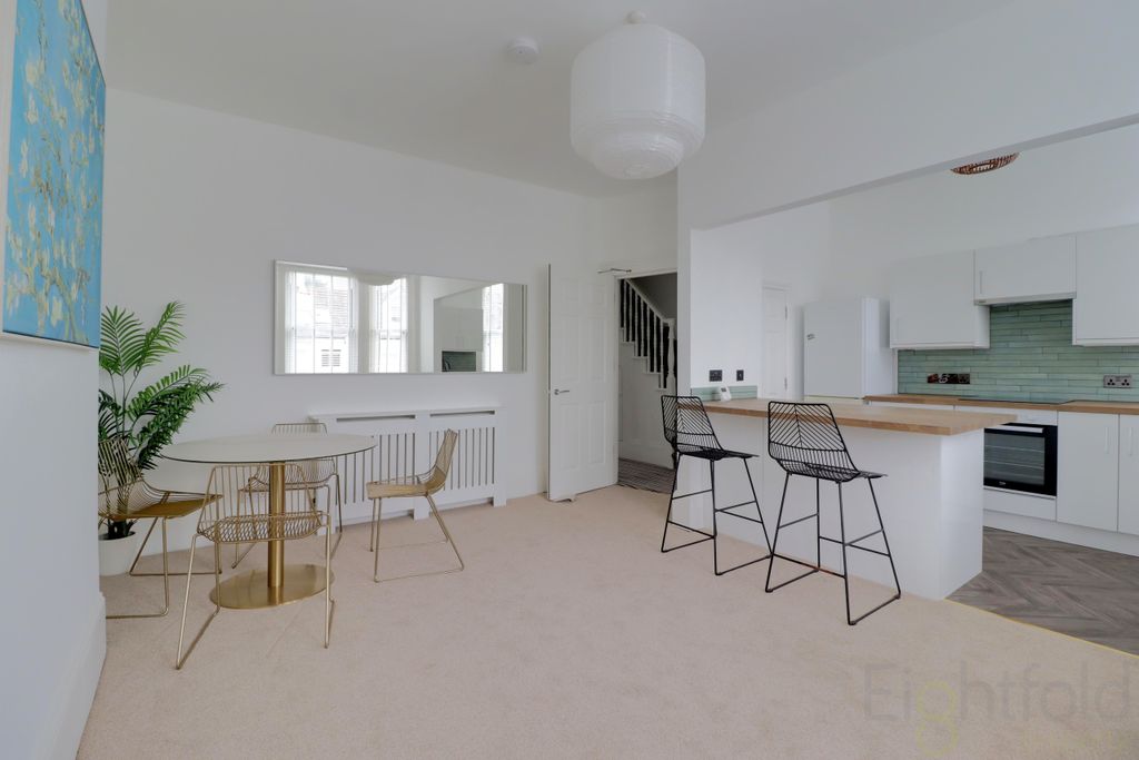 Property photo 1 of 12 Kitchen/Living Room