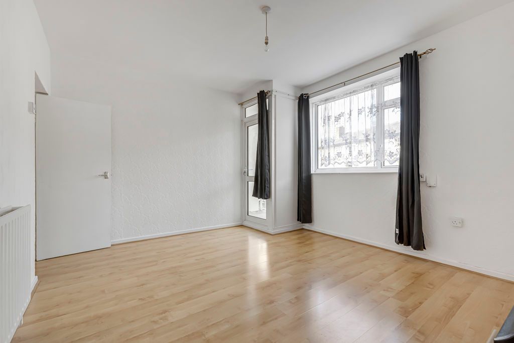 Property photo 3 of 18 Photo 9