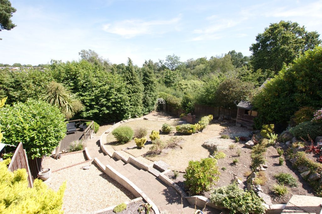 Property photo 2 of 13 Picture No. 19