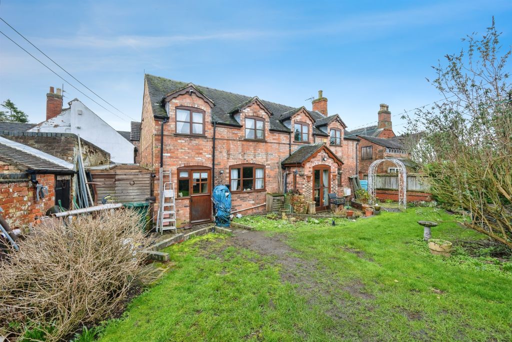 Property photo 1 of 19 External