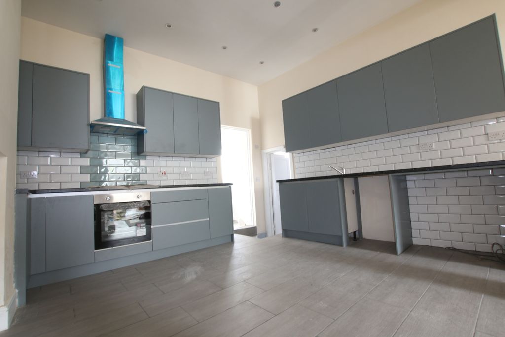 Property photo 1 of 6 Img_0940