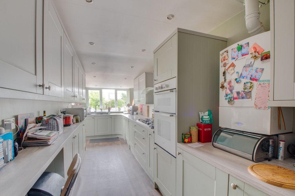 Property photo 3 of 19 Picture No. 25