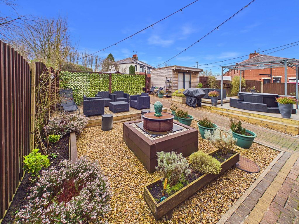 Property photo 2 of 40 Rear Garden