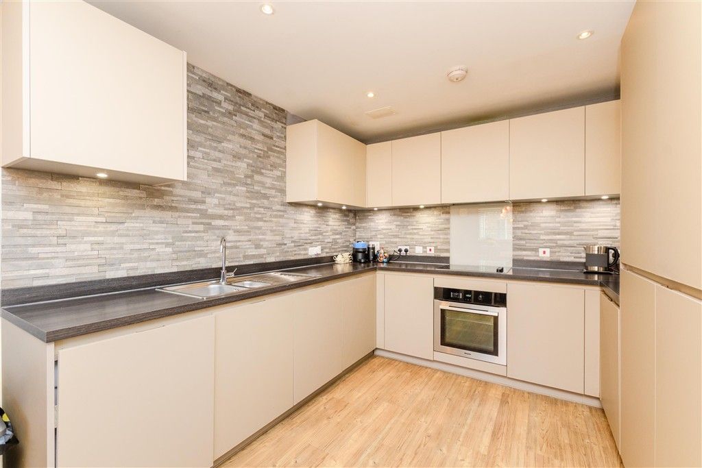 Property photo 2 of 13 Kitchen/Diner