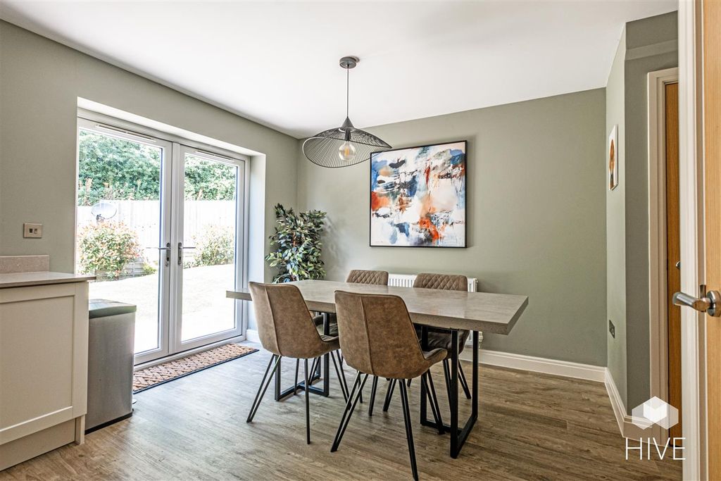 Property photo 2 of 17 Bright, Airy Living