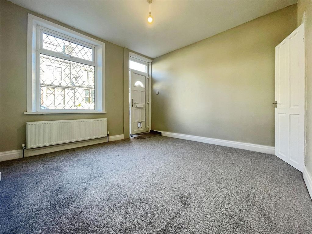 Property photo 2 of 13 Living Room