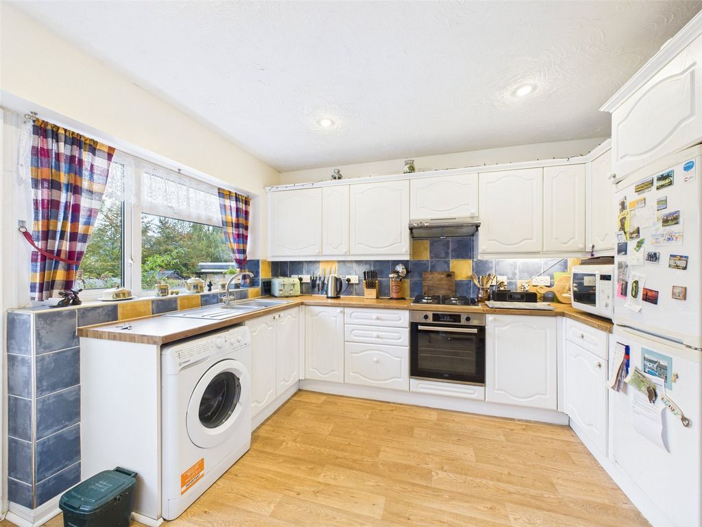 Property photo 3 of 18 Picture No. 09