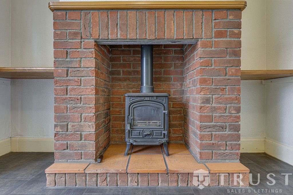 Property photo 3 of 38