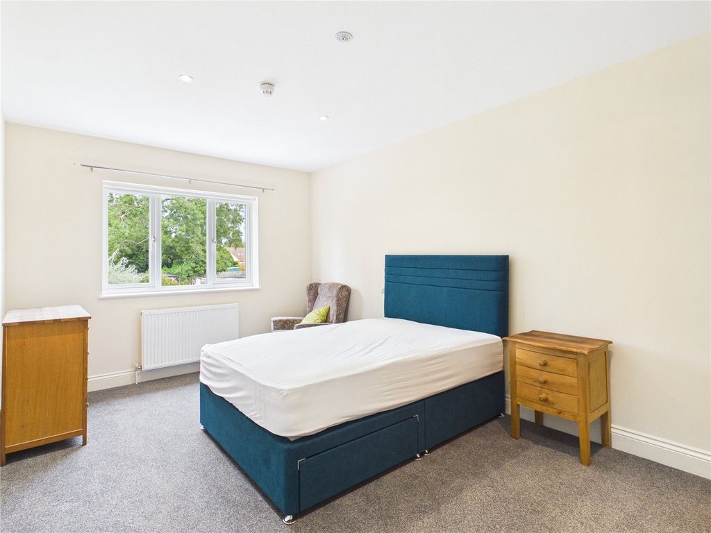Property photo 2 of 7 Picture No. 05