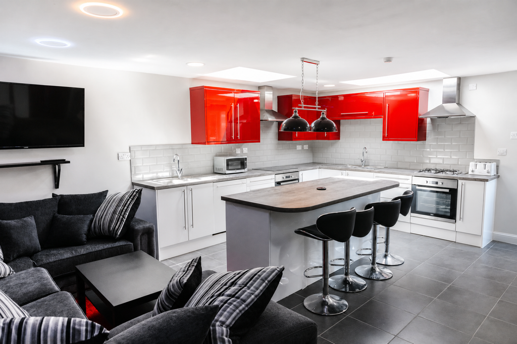 Property photo 3 of 20 74Heeleynorth-0005.J