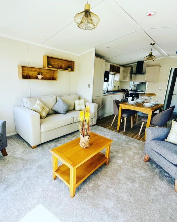 Property photo 1 of 8 Xbqqn680Cae0328227.Jpg