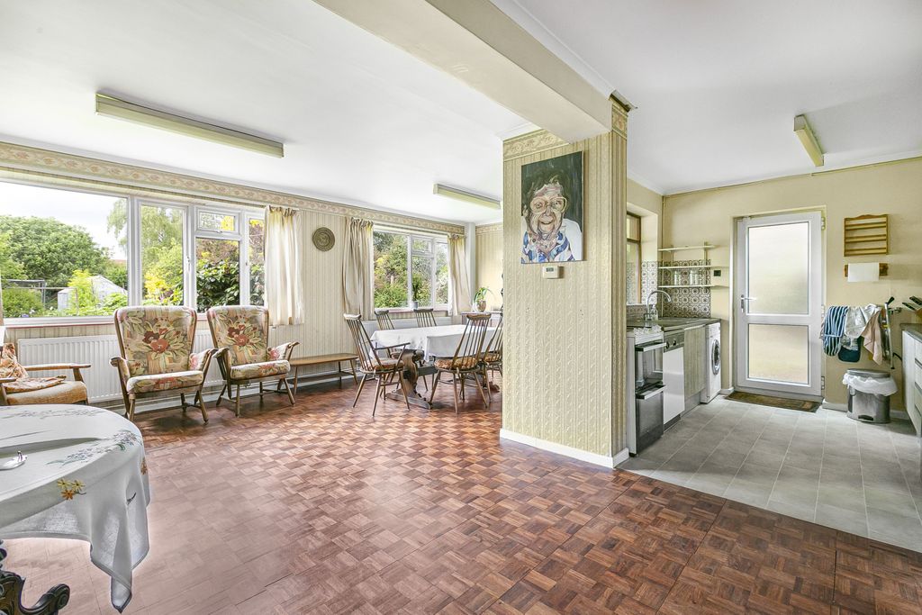 Property photo 2 of 13