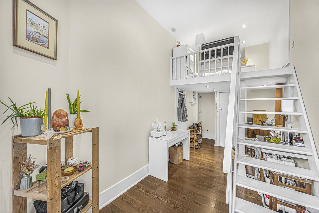 Property photo 3 of 9 Picture No. 22