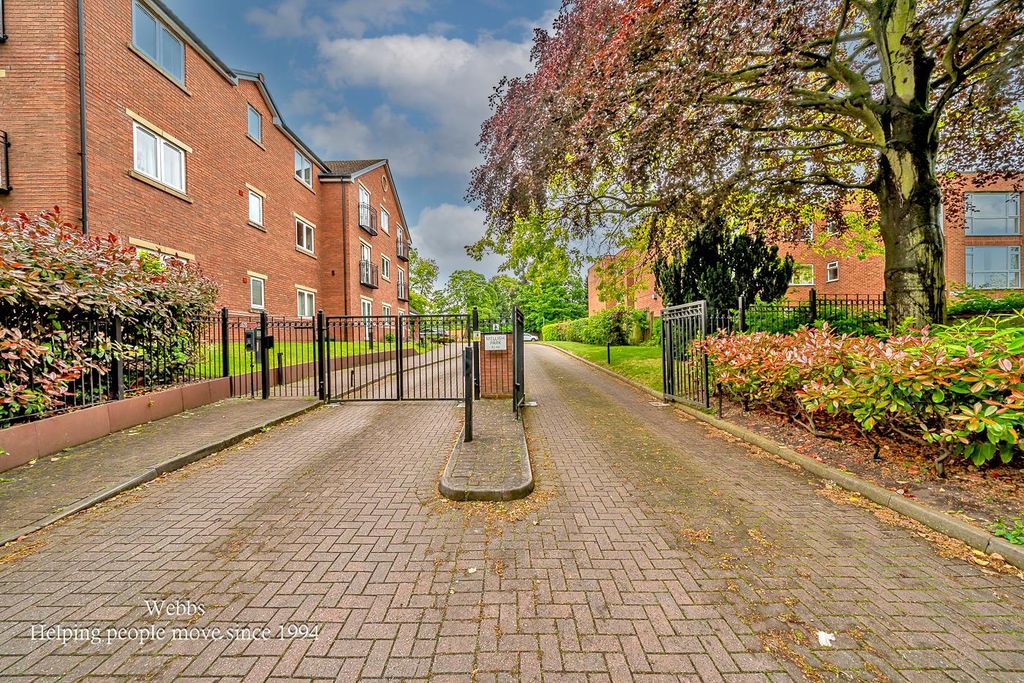 Property photo 2 of 22 Webbs-30.Jpg