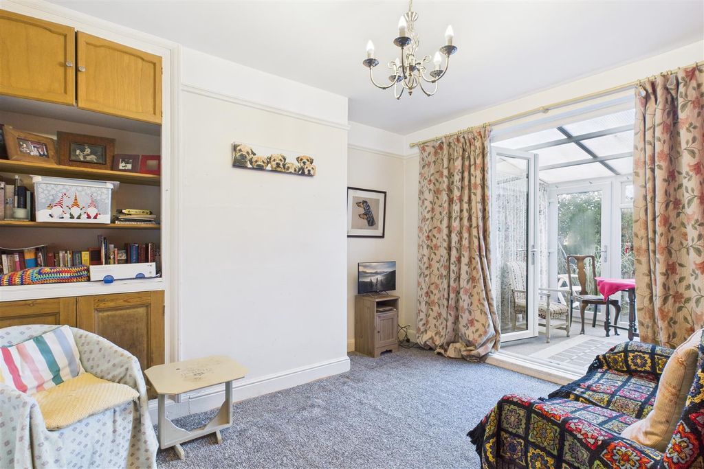 Property photo 2 of 15 Dining Room