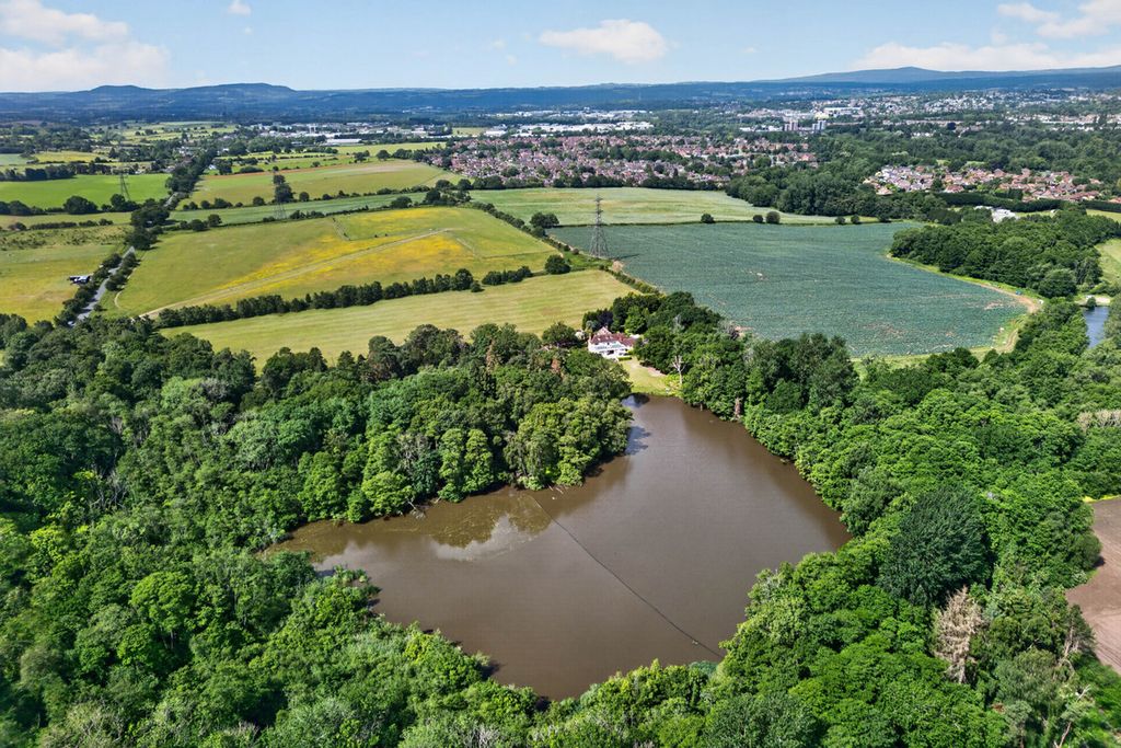 Additional image 42 of 6 bed country house for saleStanklyn Lane, Stone, Kidderminster Worcestershire DY10
