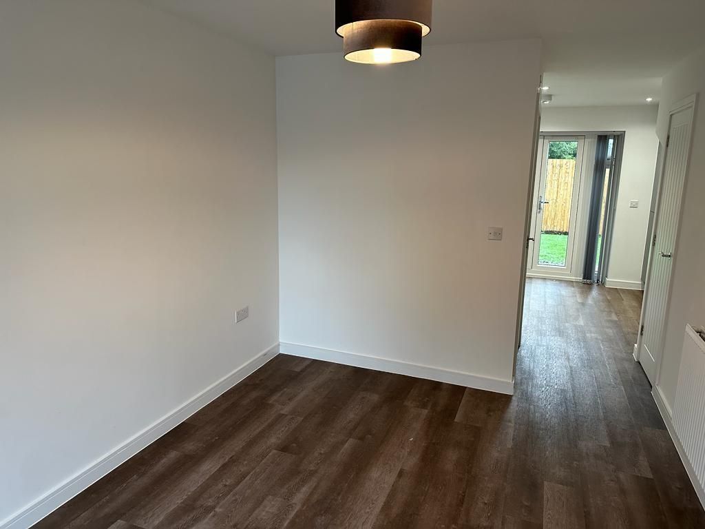 Property photo 2 of 11 Hallway Ds.Jpg