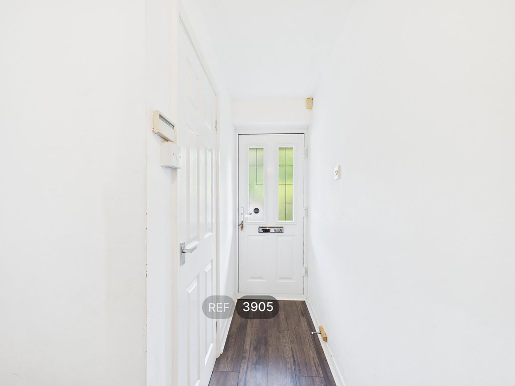 Property photo 2 of 26 Hallway