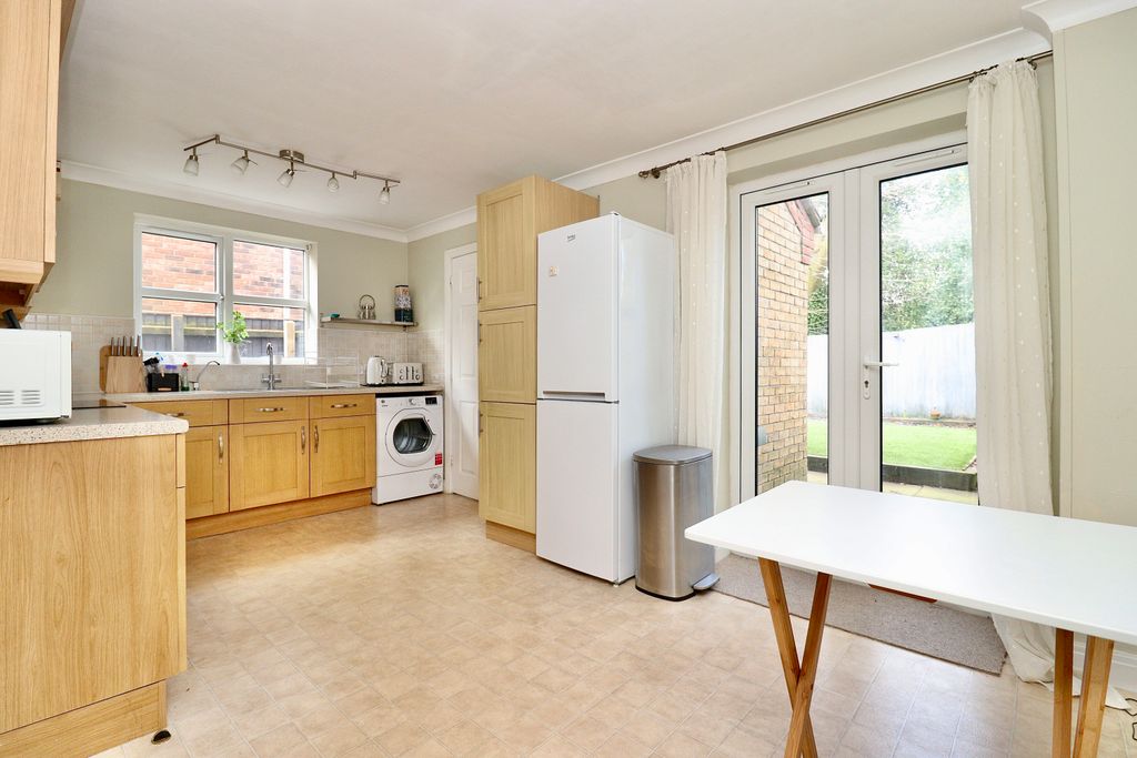 Property photo 3 of 14 Img_6531