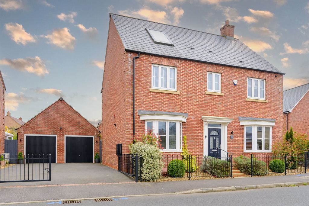 Property photo 2 of 16