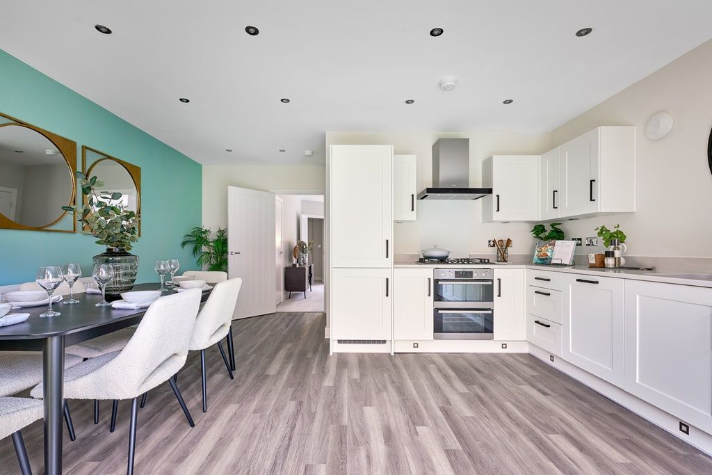 Property photo 3 of 11 Perfect Space To Chill With Friends &amp; Family