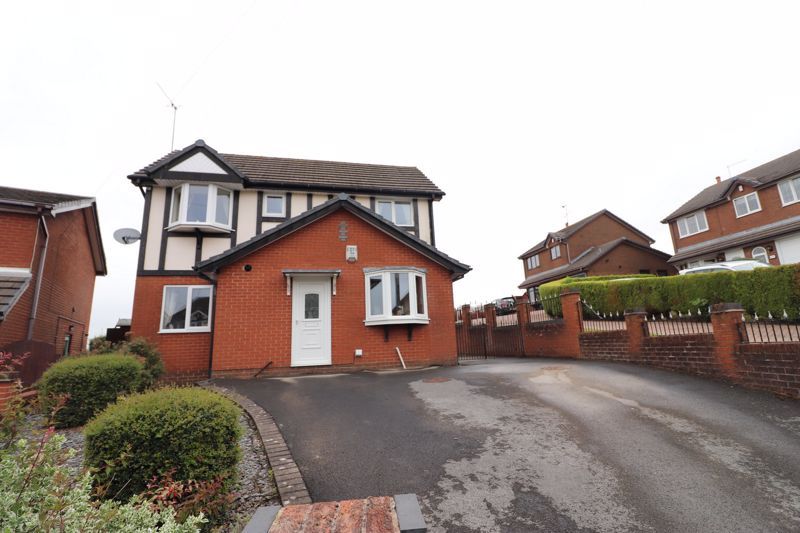 Property photo 1 of 25 External