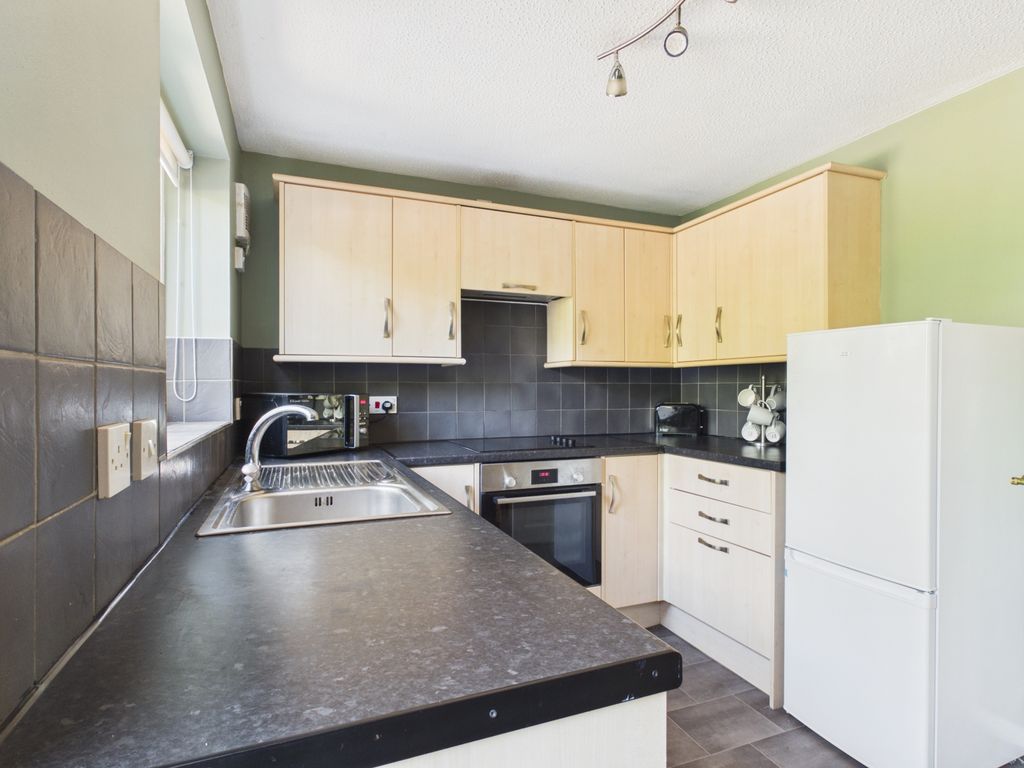 Property photo 3 of 8 Kitchen Diner