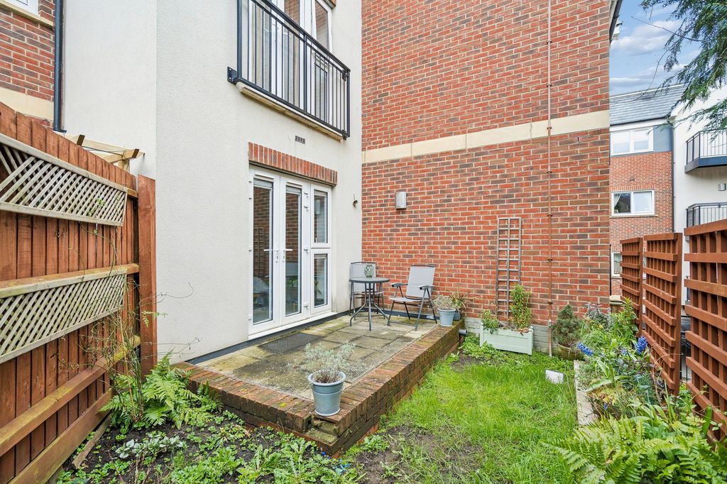 Property photo 2 of 15