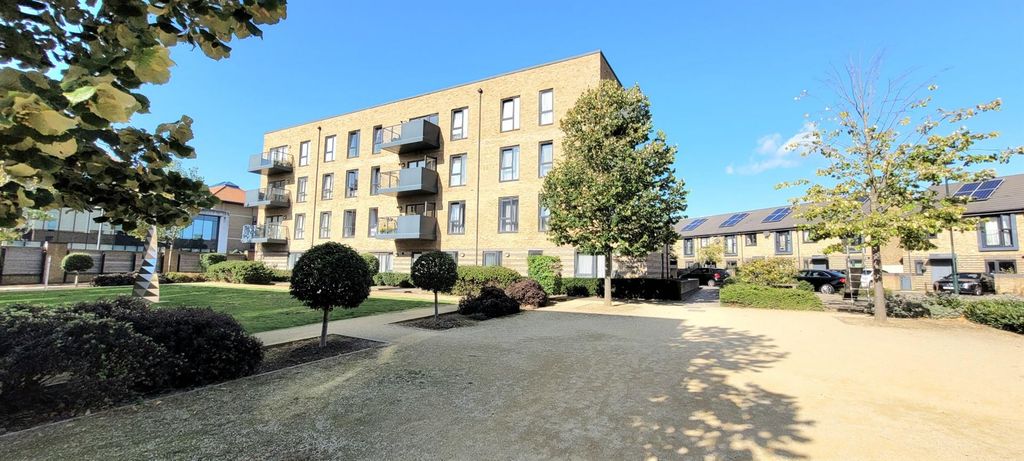 Property photo 1 of 14 Apartment Block