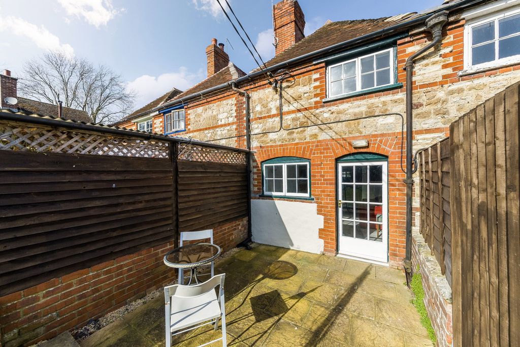 Property photo 2 of 16