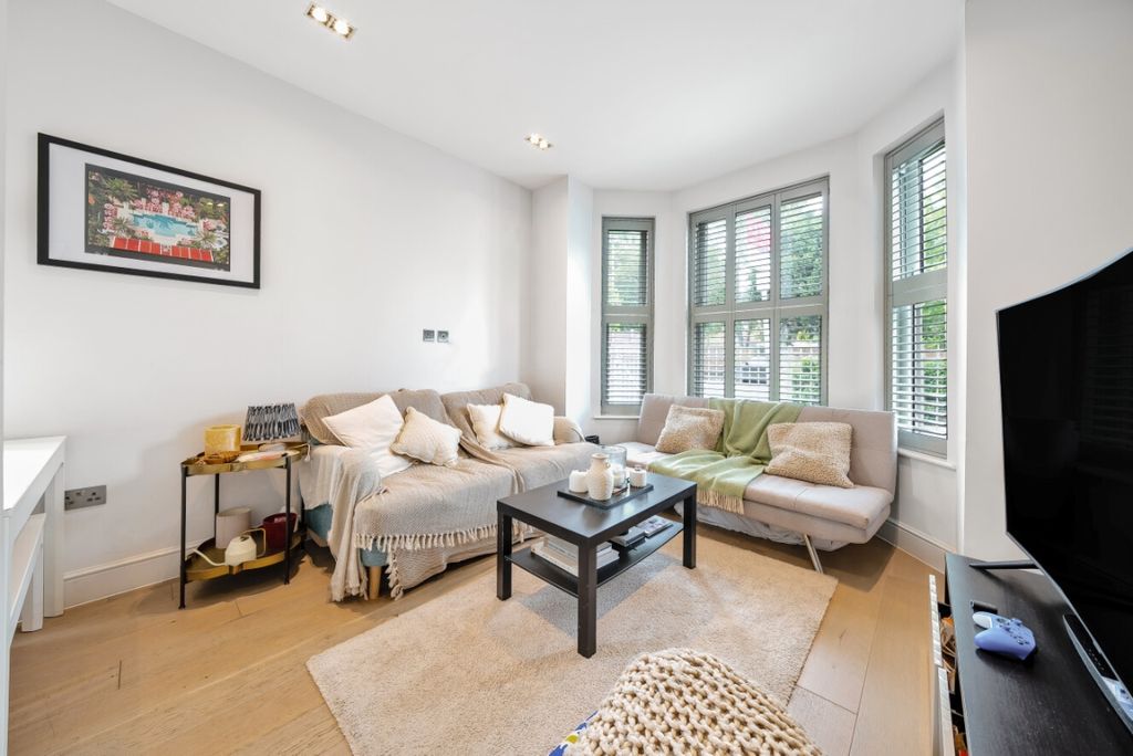 Property photo 3 of 6 1137479 (2)