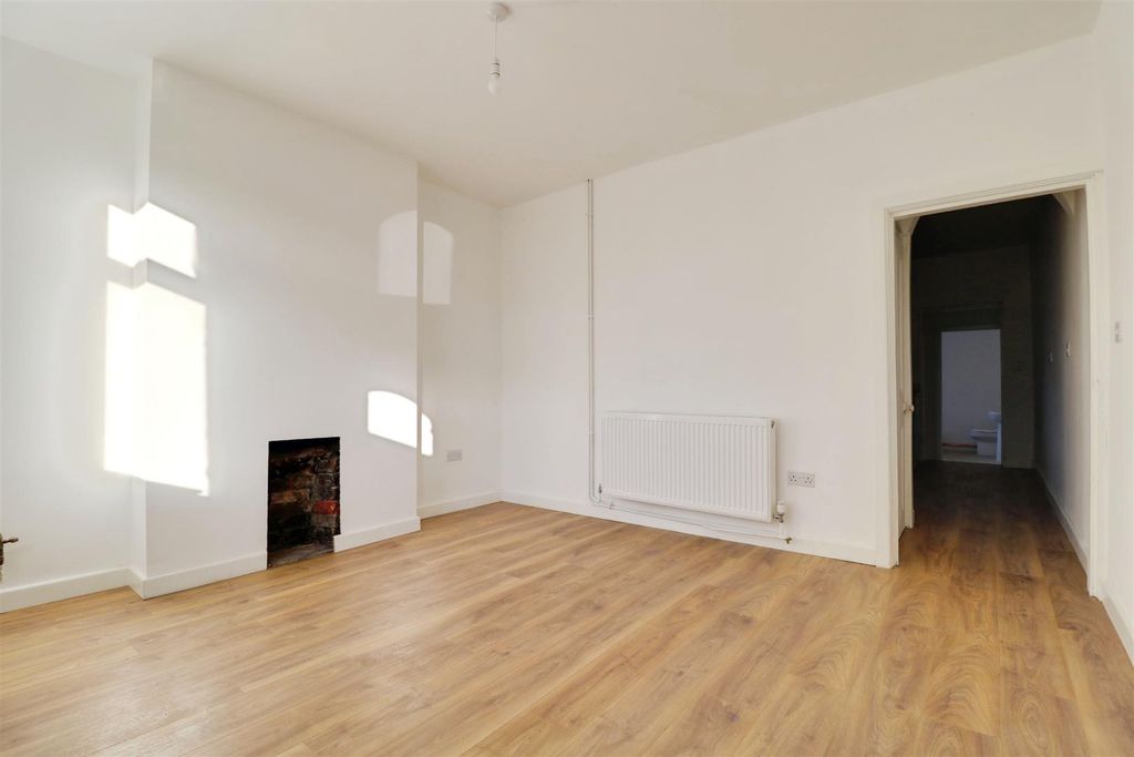 Property photo 2 of 13 A6022Fcb-Img_7435-Img_7437.Jpg