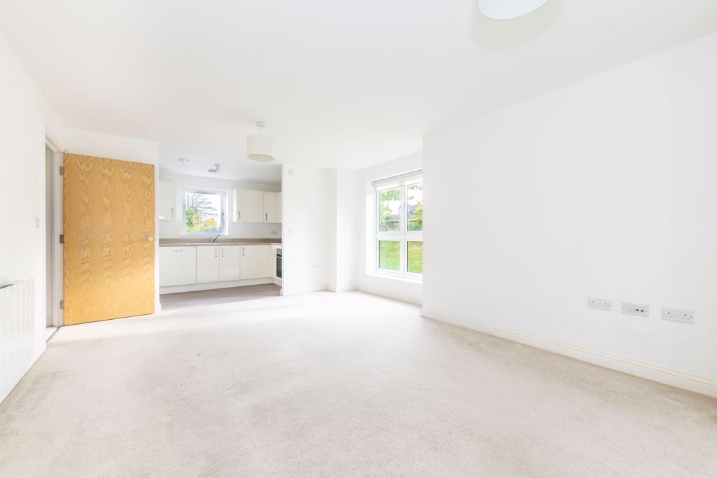 Property photo 2 of 13 Photo 6