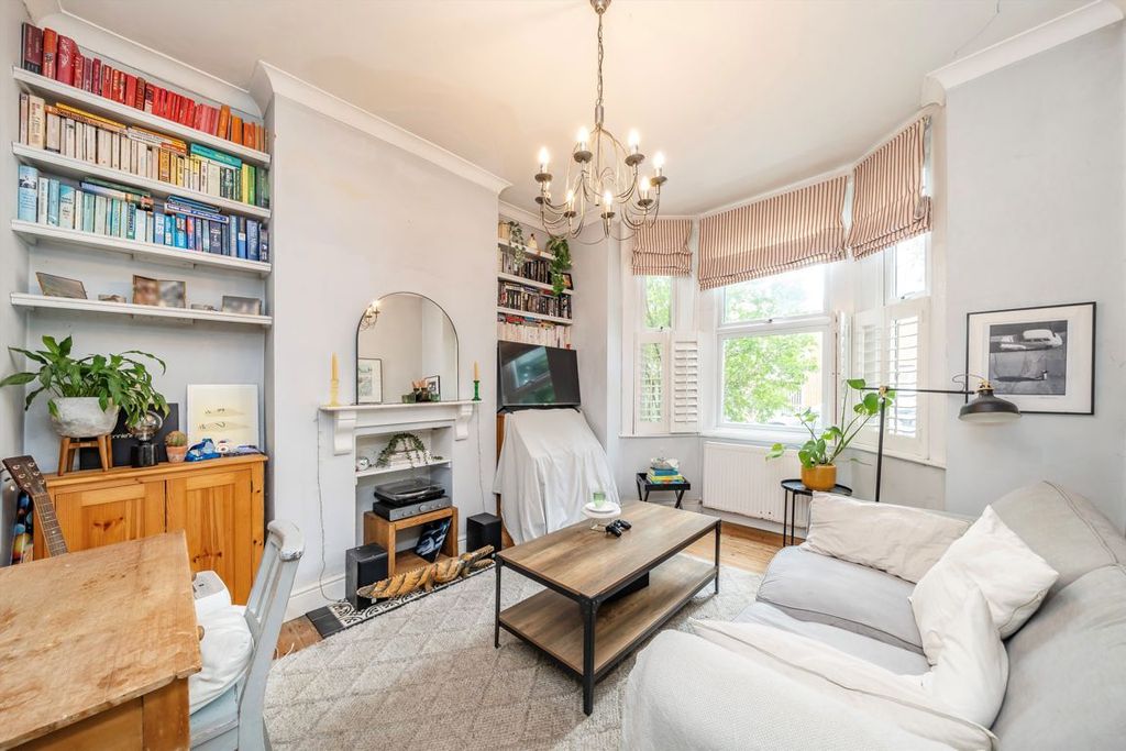 Property photo 1 of 6