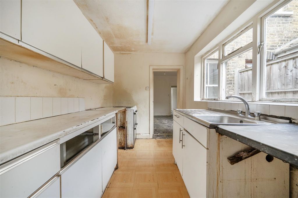 Property photo 3 of 15 1446535-8-69E1120cd825c.Jpg