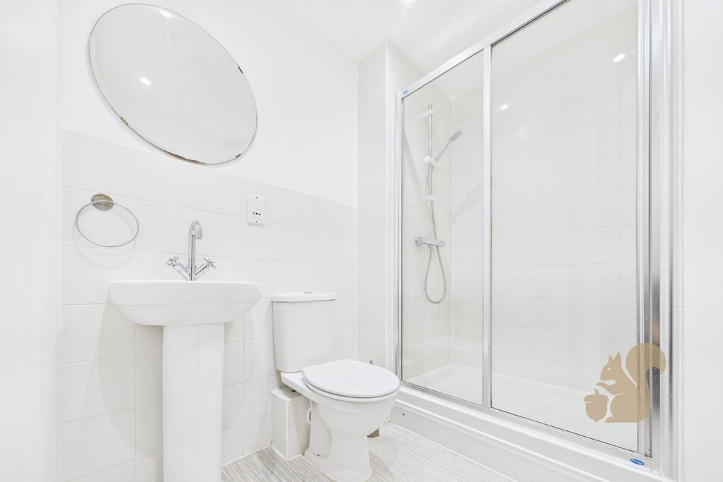 Property photo 3 of 10 Cam01254G0-Pr0362-Still003.Jpg